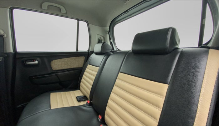 2017 Maruti Wagon R 1.0 VXI, Petrol, Manual, 37,621 km, Right Side Rear Door Cabin