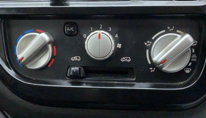 2018 Datsun Redi Go S 1.0 AMT, Petrol, Automatic, 38,225 km, Dashboard - Air Re-circulation knob is not working