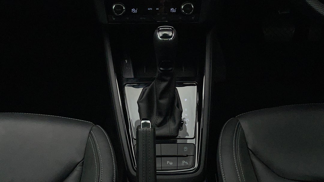 2021 SKODA Kamiq 110tsi Limited Edition, Automatic, 16222 km, Gear Lever 