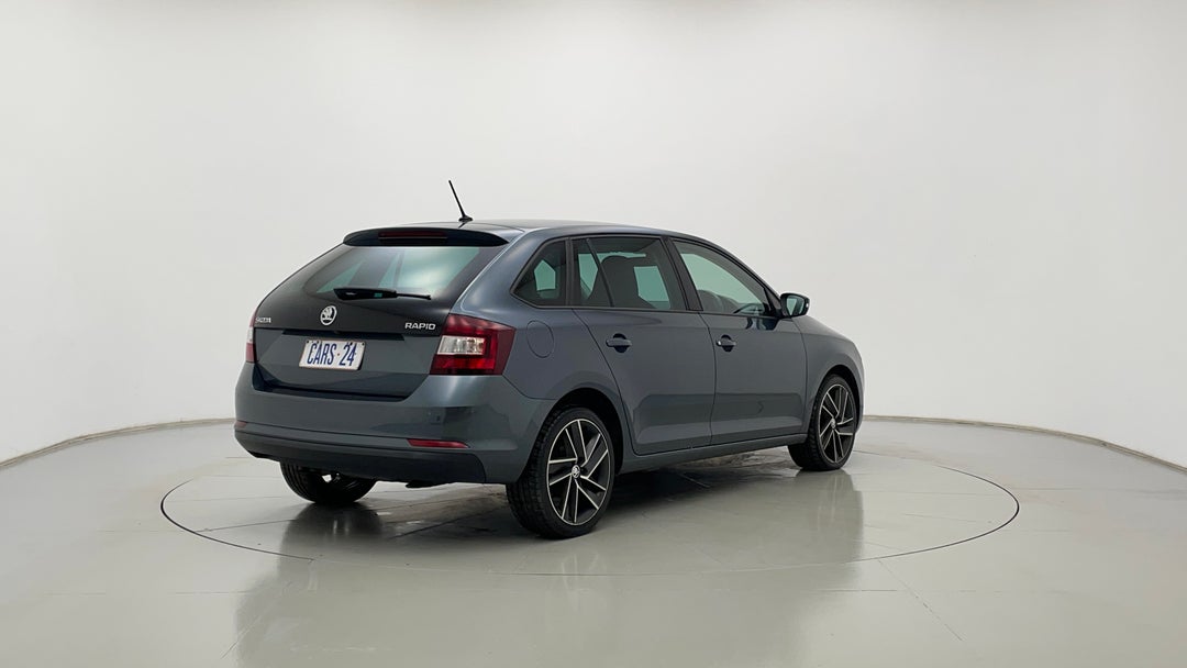 Right Back Diagonal (45- Degree) View