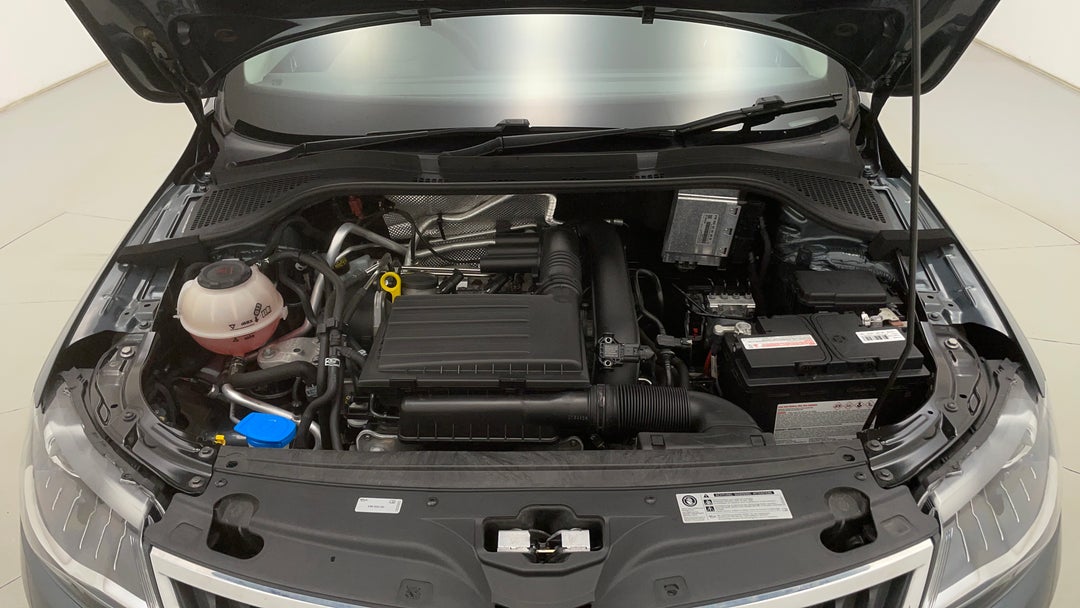 Open Bonnet (Engine)