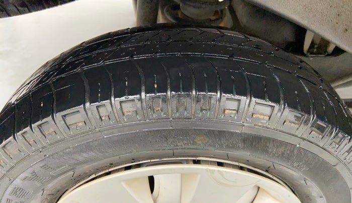 2019 Maruti Eeco 5 STR WITH AC PLUSHTR, Petrol, Manual, 27,304 km, Right Rear Tyre Tread