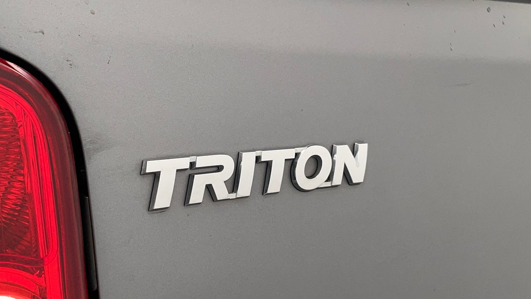 Badge (Boot Left Side)