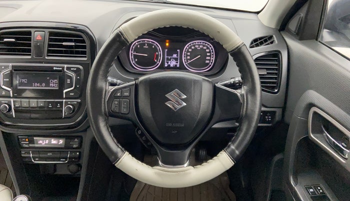 2016 Maruti Vitara Brezza ZDI, Diesel, Manual, 1,01,092 km, Steering Wheel Close Up