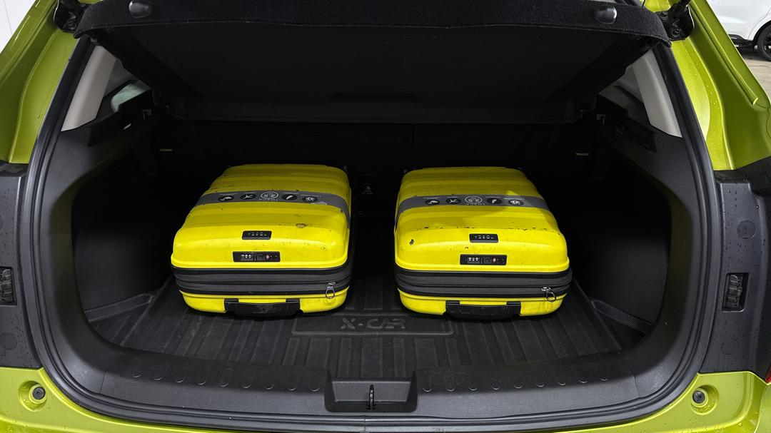2022 GWM Haval Jolion Ultra, Automatic, 63900 km, Boot Inside View with Luggage