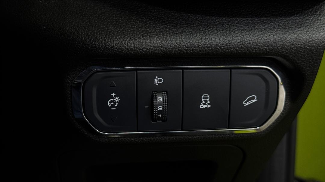 2022 GWM Haval Jolion Ultra, Automatic, 63900 km, Utility Switches/Buttons