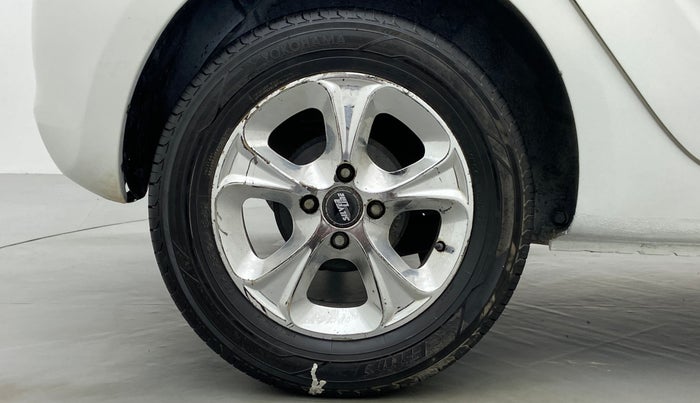 2010 Hyundai i20 MAGNA (O) 1.2, Petrol, Manual, 61,302 km, Right Rear Wheel