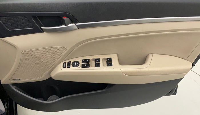 2020 Hyundai New Elantra 1.5 SX (O) AT DIESEL, Diesel, Automatic, 47,604 km, Driver Side Door Panels Control