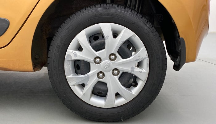 2015 Hyundai Grand i10 SPORTZ 1.1 CRDI, Diesel, Manual, 57,671 km, Left Rear Wheel