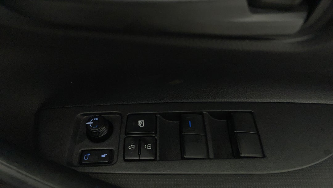 2022 Toyota Corolla Ascent Sport, Automatic, 47683 km, Drivers Side Door Panel Controls