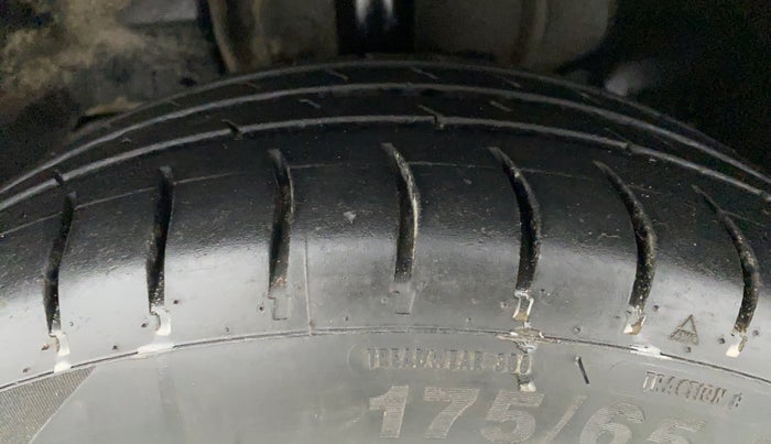 2017 Tata Tiago XT 1.2 REVOTRON, Petrol, Manual, 66,523 km, Left Front Tyre Tread