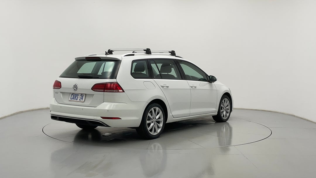 2020 Volkswagen Golf 110 Tsi Comfortline, Automatic, 92020 km, Right Back Diagonal (45- Degree) View