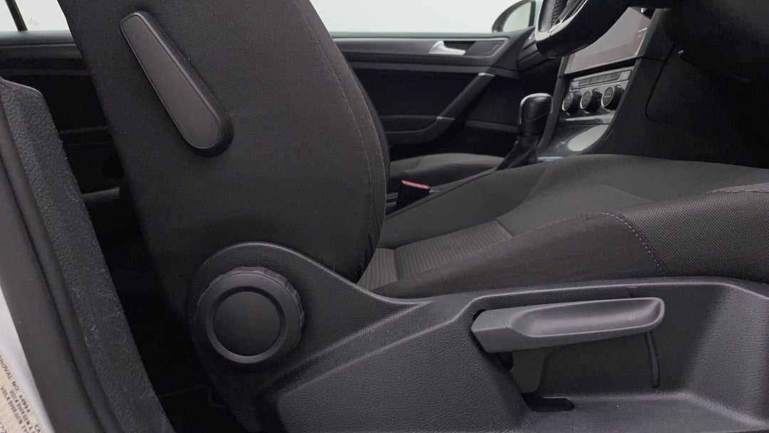 2020 Volkswagen Golf 110 Tsi Comfortline, Automatic, 92020 km, Drivers Side Adjustment Panel