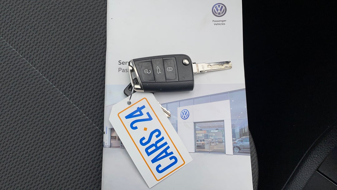 2020 Volkswagen Golf 110 Tsi Comfortline, Automatic, 92020 km, Key Close-up