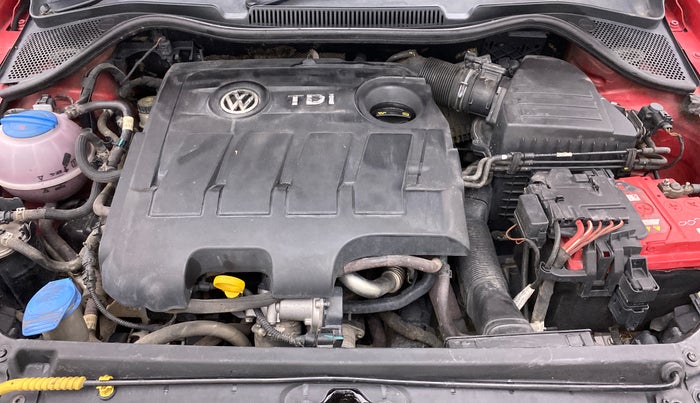 2017 Volkswagen Polo HIGHLINE1.5L, Diesel, Manual, 1,18,568 km, Open Bonet
