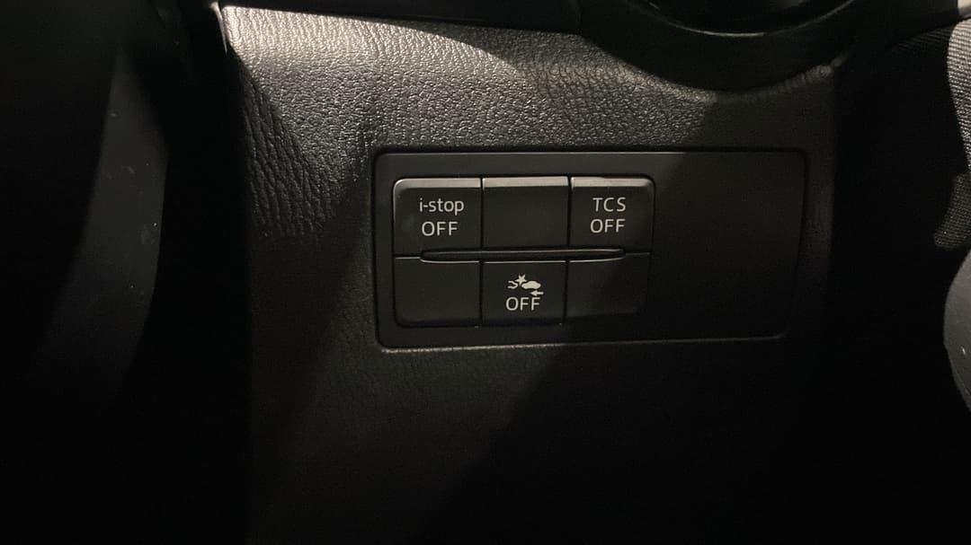 2018 Mazda CX-3 Neo (FWD), Automatic, 79812 km, Utility Switches/Buttons