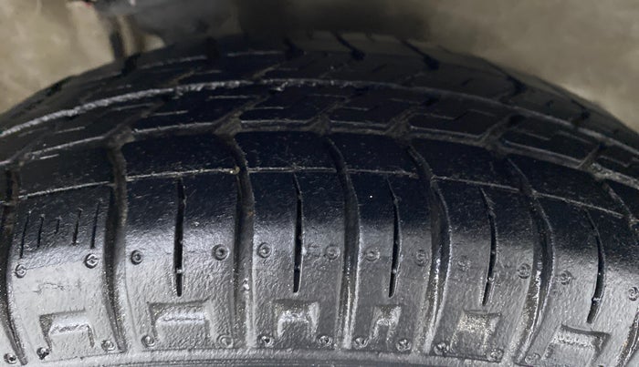 2018 Maruti Alto 800 LXI, Petrol, Manual, 36,130 km, Right Front Tyre Tread