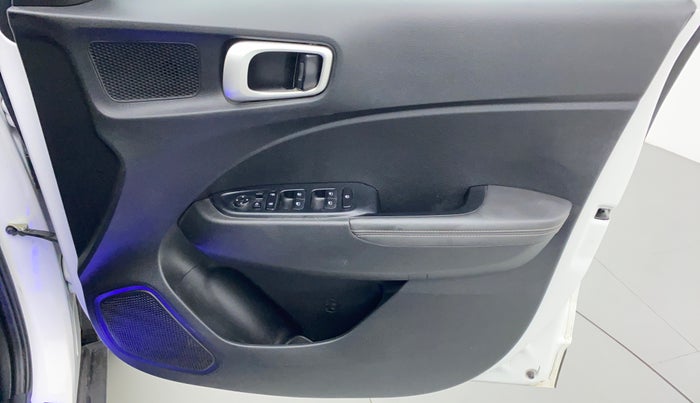 2020 Hyundai VENUE 1.0 turbo GDI IMT SX O, Petrol, Manual, 15,030 km, Driver Side Door Panels Control