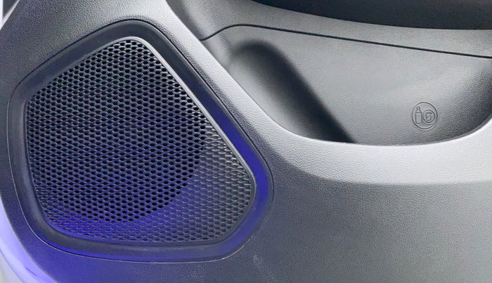 2020 Hyundai VENUE 1.0 turbo GDI IMT SX O, Petrol, Manual, 15,030 km, Speaker