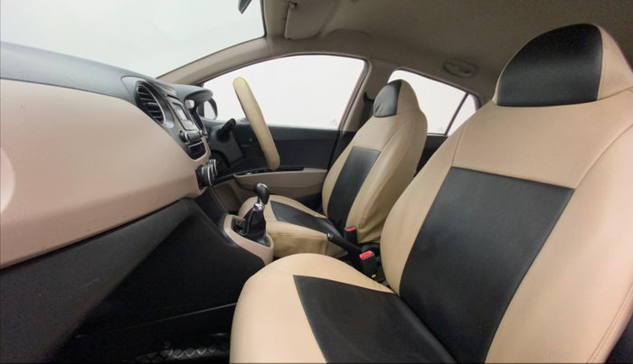 2016 Hyundai Grand i10 SPORTZ 1.2 KAPPA VTVT, Petrol, Manual, 69,242 km, Right Side Front Door Cabin