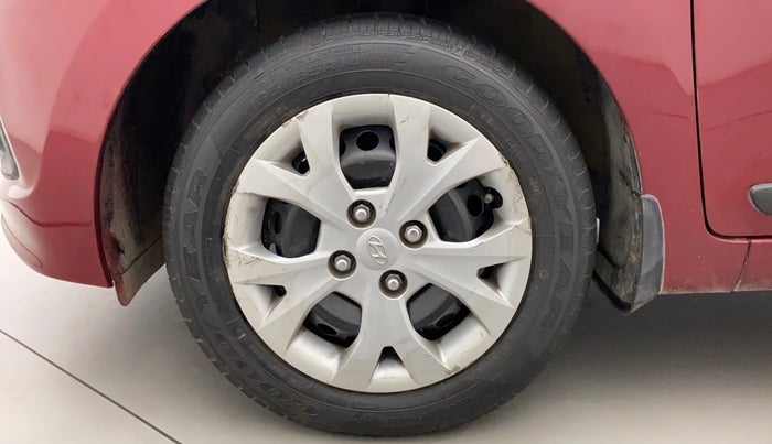 2016 Hyundai Grand i10 SPORTZ 1.2 KAPPA VTVT, Petrol, Manual, 69,242 km, Left Front Wheel
