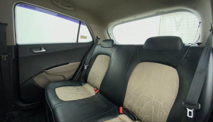 2018 Hyundai Grand i10 SPORTZ 1.2 KAPPA VTVT, Petrol, Manual, 69,483 km, Right Side Rear Door Cabin