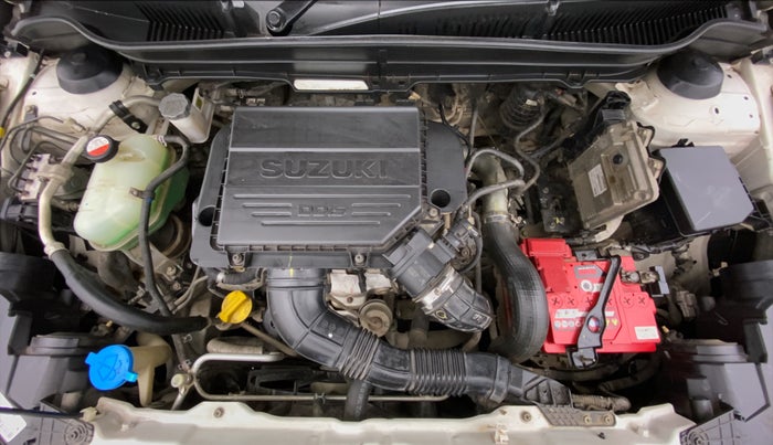 2017 Maruti Vitara Brezza ZDI PLUS, Diesel, Manual, 46,603 km, Engine Bonet View