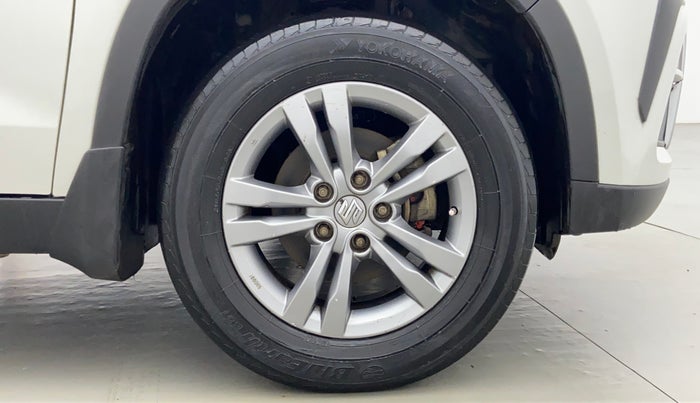 2017 Maruti Vitara Brezza ZDI PLUS, Diesel, Manual, 46,603 km, Right Front Tyre