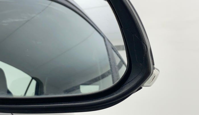 2020 Hyundai GRAND I10 NIOS SPORTZ 1.2 AT, Petrol, Automatic, 22,646 km, Right rear-view mirror - Cover has minor damage