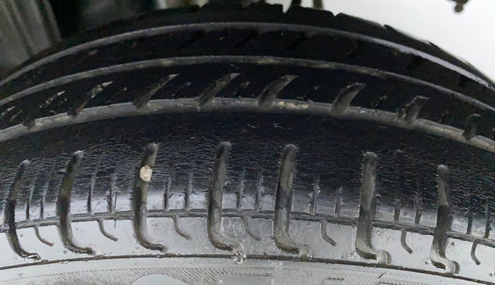 2016 Maruti Alto K10 VXI P, Petrol, Manual, 83,597 km, Left Rear Tyre Tread