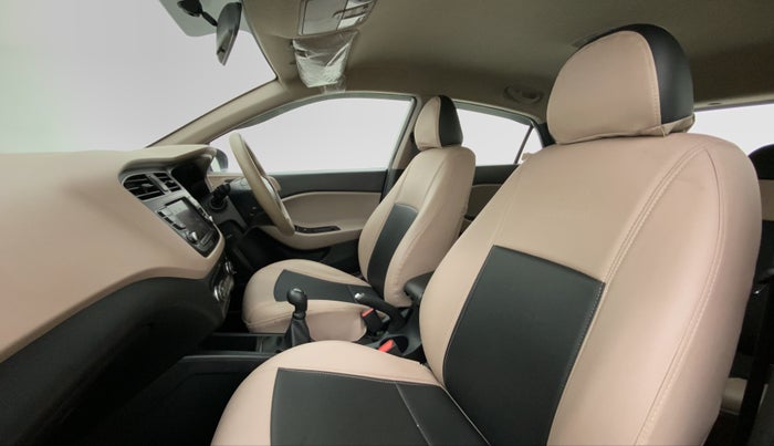 2018 Hyundai Elite i20 ASTA 1.2, Petrol, Manual, 29,647 km, Right Side Front Door Cabin