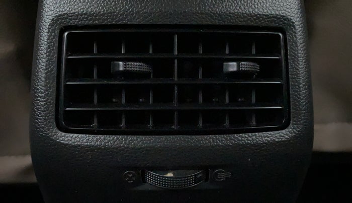 2018 Hyundai Elite i20 ASTA 1.2, Petrol, Manual, 29,647 km, Rear AC Vents