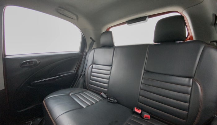 2015 Toyota Etios CROSS 1.4 GD, Diesel, Manual, 60,444 km, Right Side Rear Door Cabin