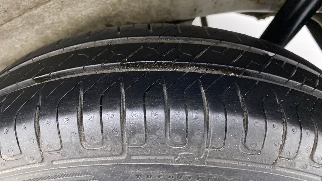 Left Rear Tyre Tread