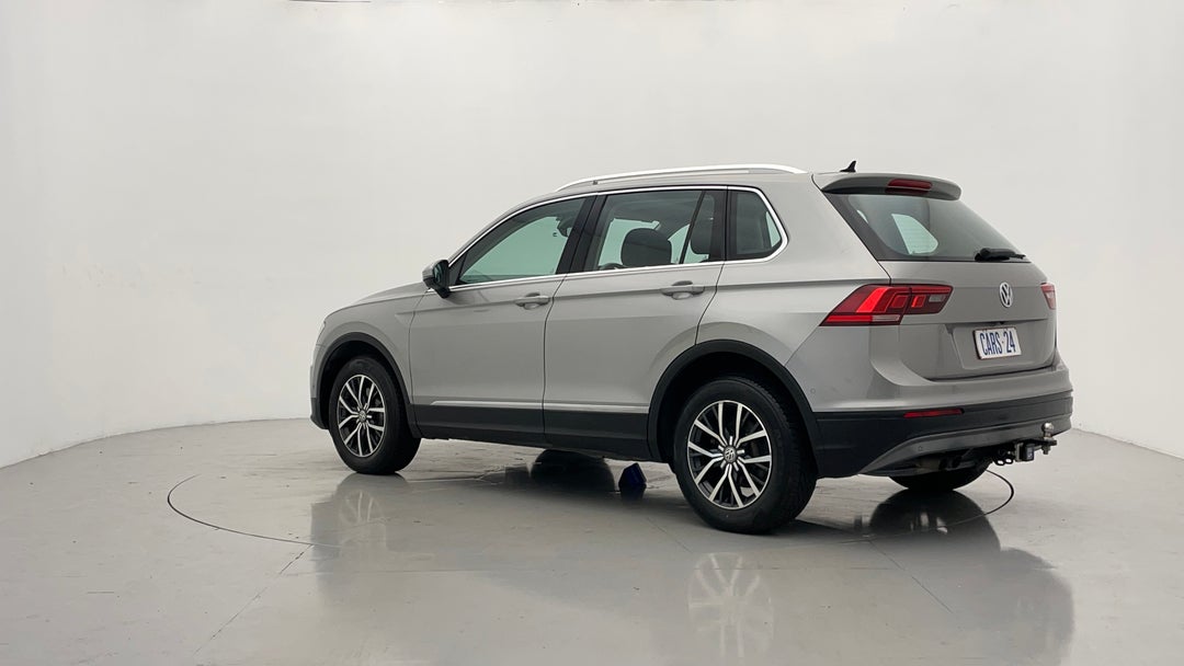 Left Back Diagonal (45- Degree) View