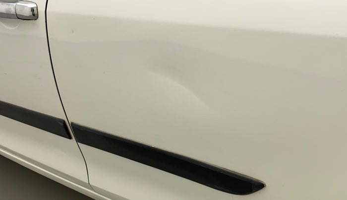 2018 Maruti Swift Dzire TOUR S PETROL, CNG, Manual, 68,885 km, Rear left door - Slightly dented