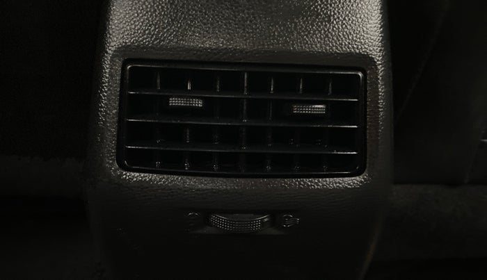 2016 Hyundai Elite i20 SPORTZ 1.2, Petrol, Manual, 67,715 km, Rear AC Vents