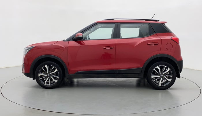2021 Mahindra XUV300 W8 (O) DIESEL  AT, Diesel, Automatic, 29,594 km, Left Side