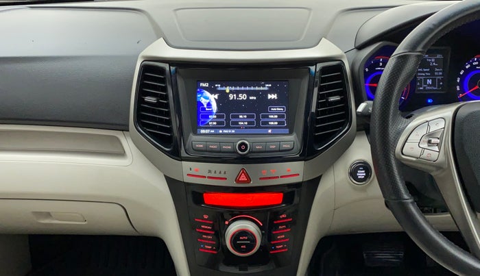 2021 Mahindra XUV300 W8 (O) DIESEL  AT, Diesel, Automatic, 29,594 km, Air Conditioner