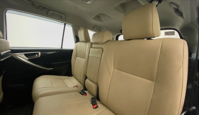 2016 Toyota Innova Crysta 2.4 VX 8 STR, Diesel, Manual, 70,470 km, Right Side Rear Door Cabin