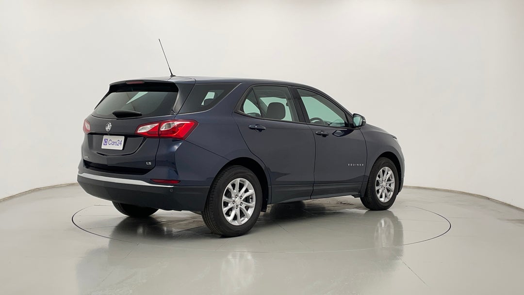 Right Back Diagonal (45- Degree) View