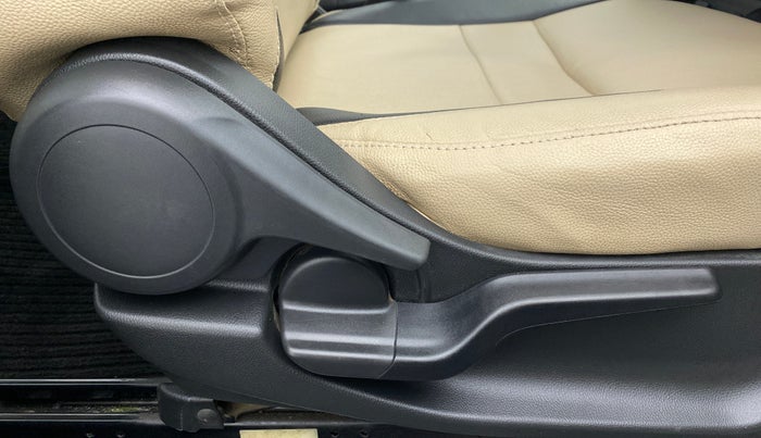 2019 Honda Amaze 1.2 SMT I VTEC, Petrol, Manual, 44,005 km, Driver Side Adjustment Panel