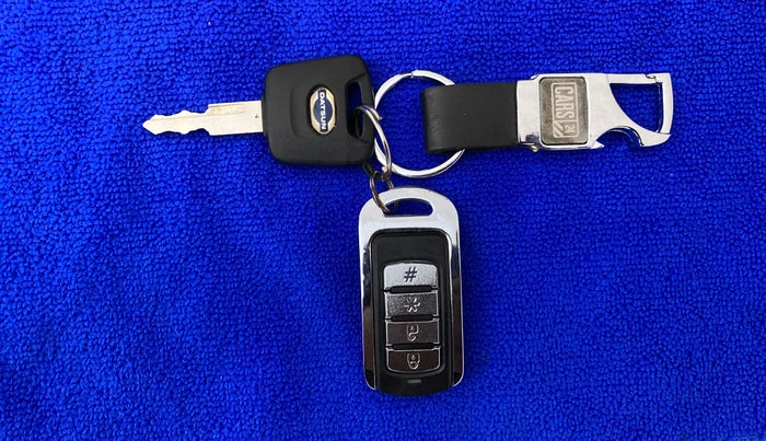 2016 Datsun Redi Go T, Petrol, Manual, 20,552 km, Key Close Up
