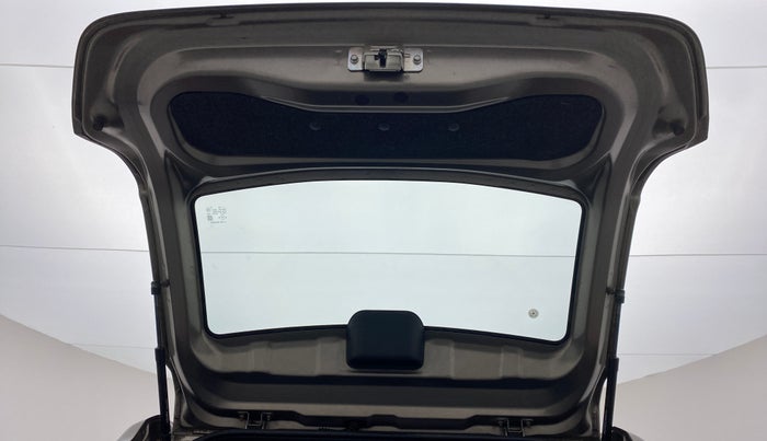 2016 Datsun Redi Go T, Petrol, Manual, 20,552 km, Boot Door Open