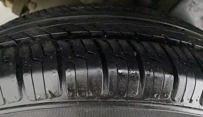 2013 Maruti Swift Dzire VDI, Diesel, Manual, 55,494 km, Left Rear Tyre Tread