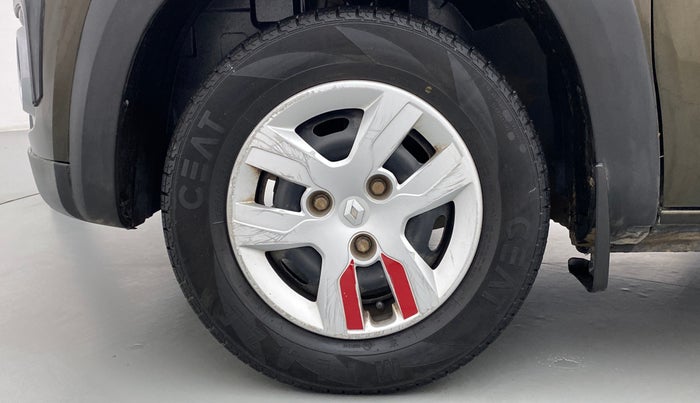 2016 Renault Kwid RXT, Petrol, Manual, 25,768 km, Left Front Wheel