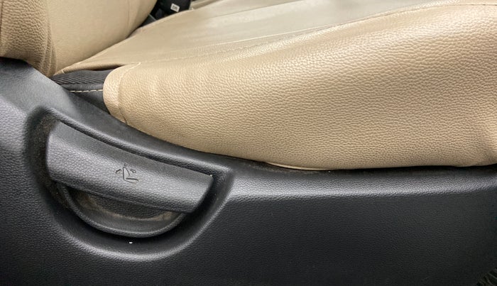 2015 Hyundai Grand i10 SPORTZ 1.2 KAPPA VTVT, Petrol, Manual, 63,253 km, Driver Side Adjustment Panel
