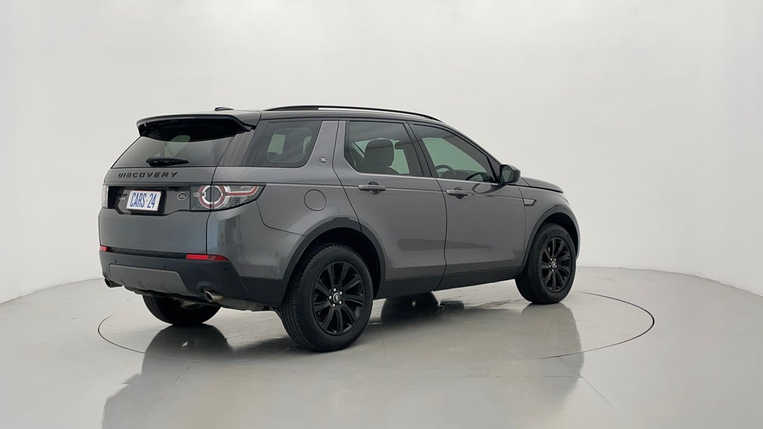 Right Back Diagonal (45- Degree) View