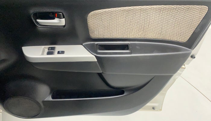2014 Maruti Wagon R 1.0 LXI, Petrol, Manual, 39,817 km, Driver Side Door Panels Control