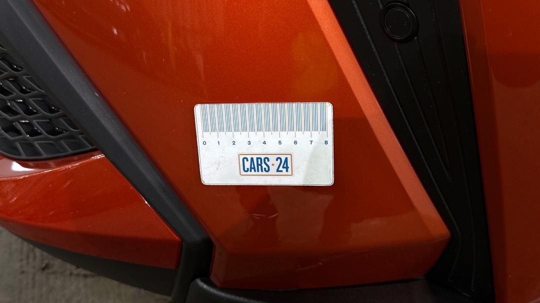 2019 Toyota C-HR Koba (2WD), Automatic, 12042 km, Bumper Front Scratch